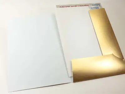 Certificate folder in gold inside view