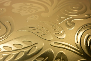 Hochprägung mit Glanzlackeffekt, auf echtmetallischem Papier simsa MetalPaper Gold Satin