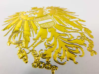 Österreichischer Bundesadler in edelmetallisch Gold Relief, 3D-Folienreliefprägung, lichtreflektierend, tastbar