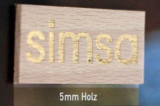 Heiß-Folienprägung Gold metallisch auf 5mm dicke Holzleiste