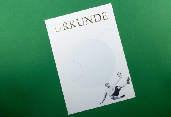 Urkunde Vordruck Fussball, Gold Reliefprägung, DIN A4